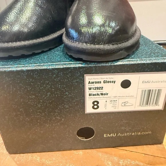 EMU Australia Aaron Glossy boots. New in box. Ladies size 8 - Picture 4 of 6
